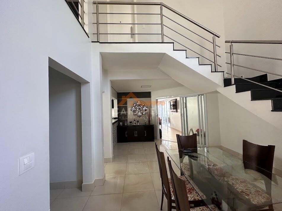 Casa, 3 quartos, 324 m² - Foto 2