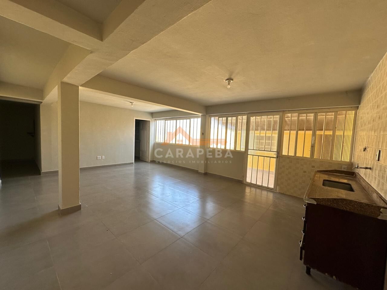 Casa, 3 quartos, 296 m² - Foto 3