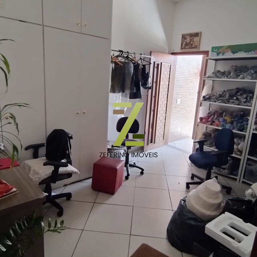 Sobrado, 6 quartos, 150 m² - Foto 3