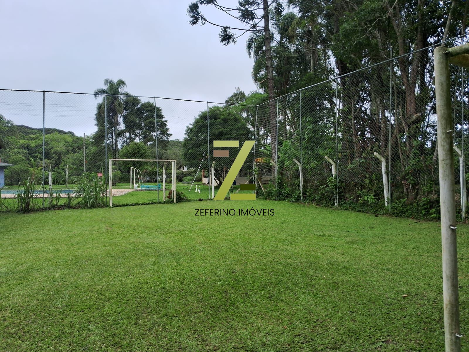 Chácara, 4 quartos, 1100 m² - Foto 4