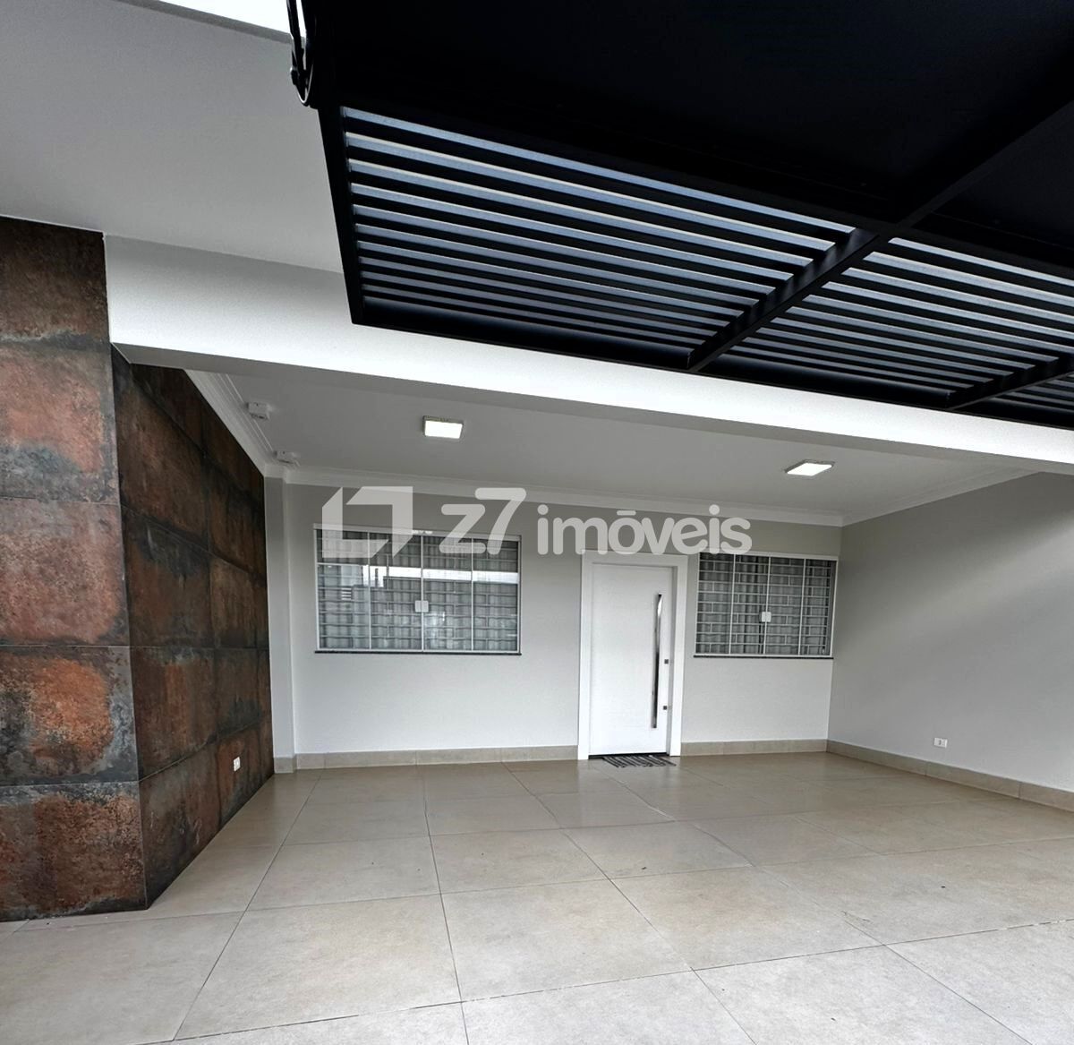 Casa à venda com 3 quartos, 132m² - Foto 2