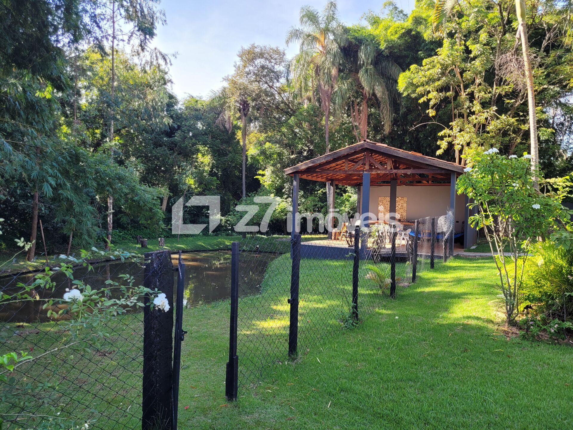 Chácara à venda com 3 quartos, 2300m² - Foto 25