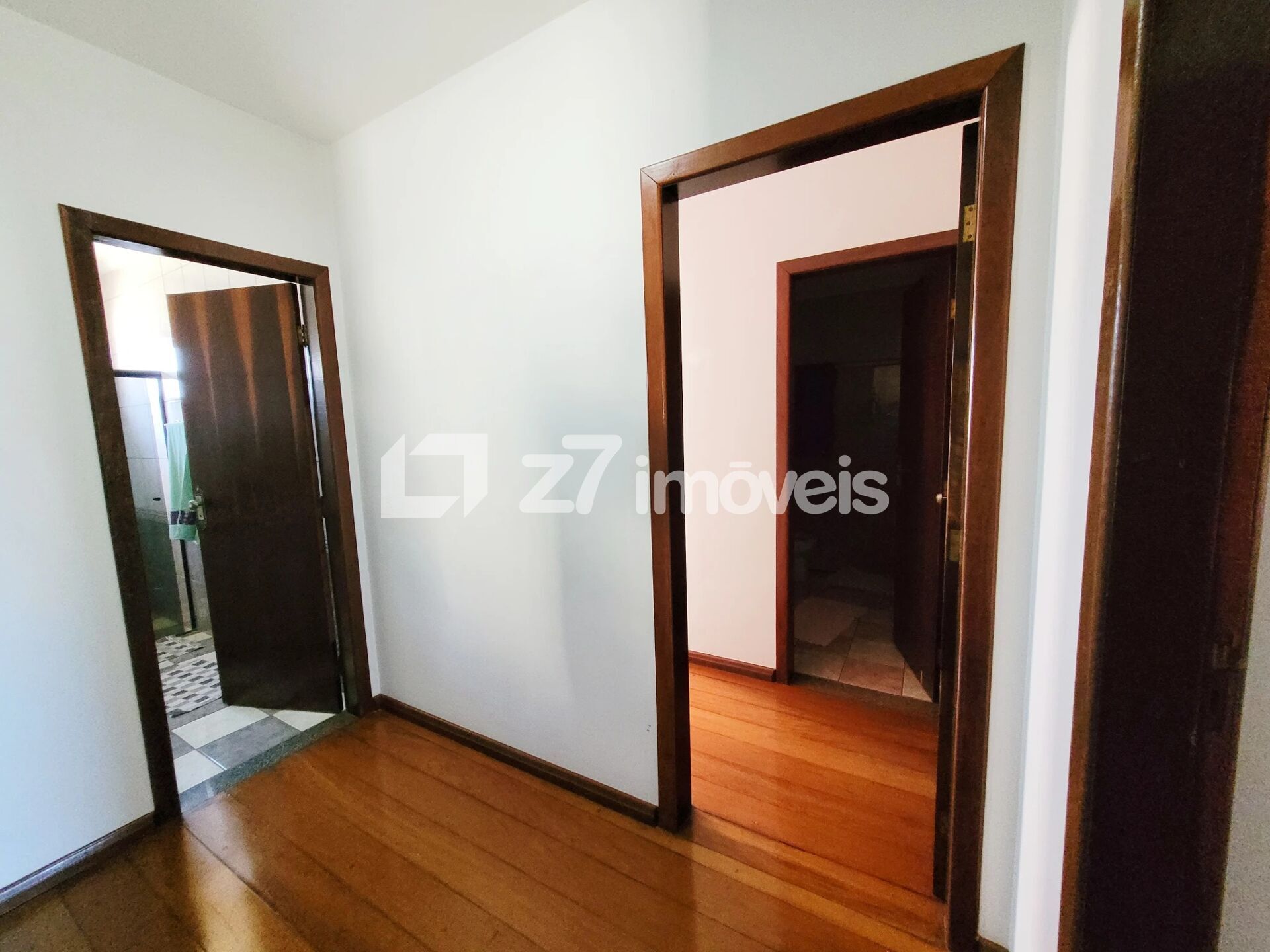 Sobrado à venda com 4 quartos, 323m² - Foto 36