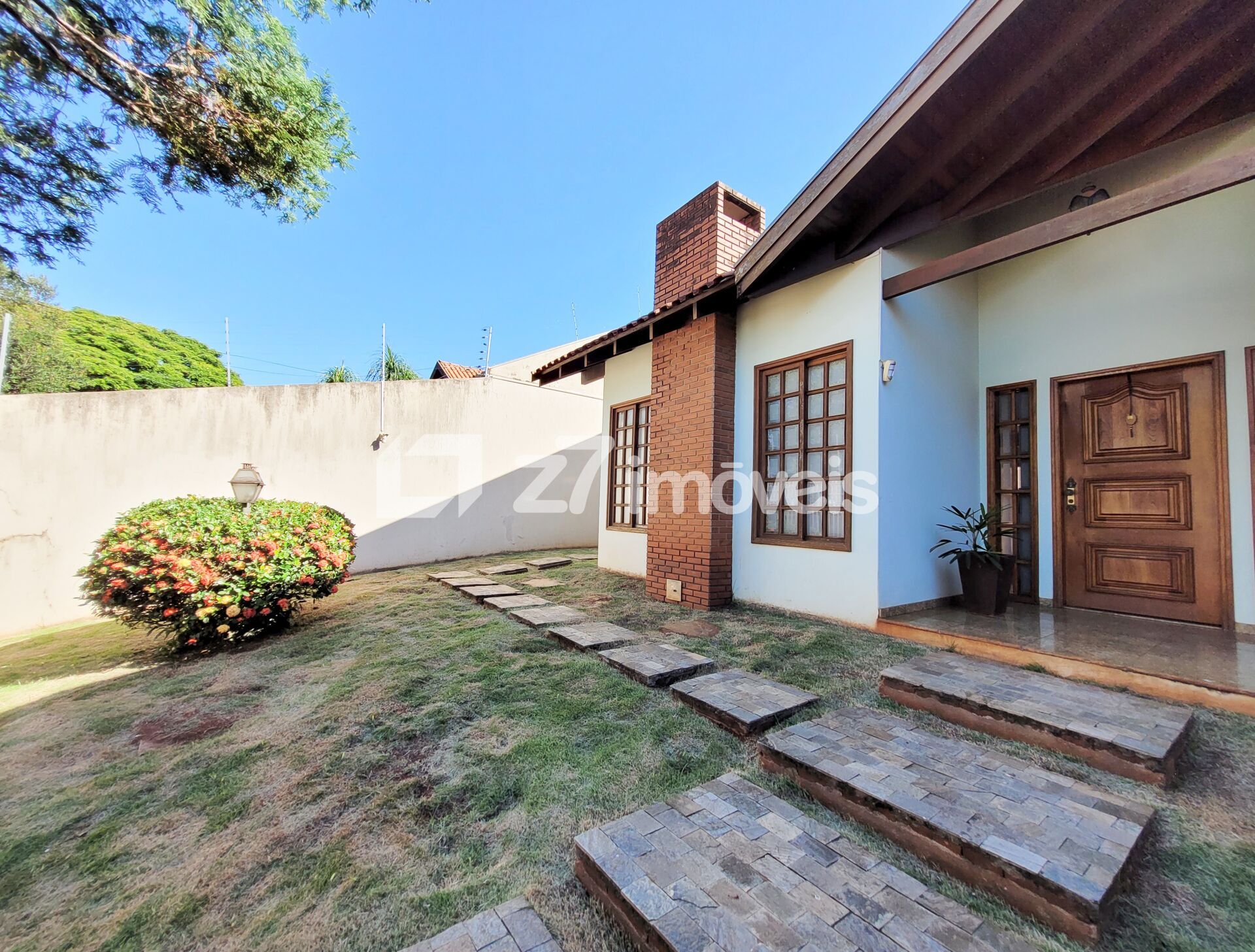Sobrado à venda com 4 quartos, 323m² - Foto 3
