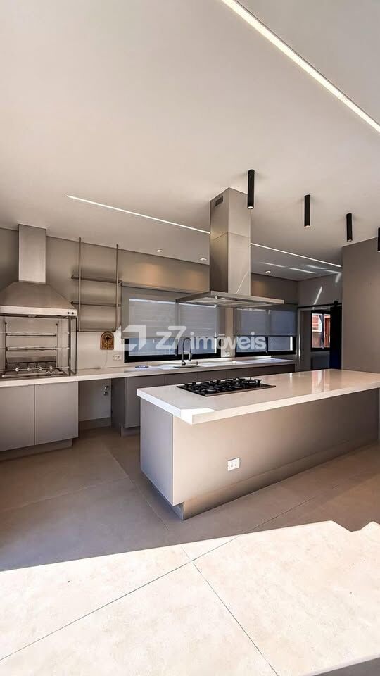 Casa de Condomínio à venda com 3 quartos, 210m² - Foto 4