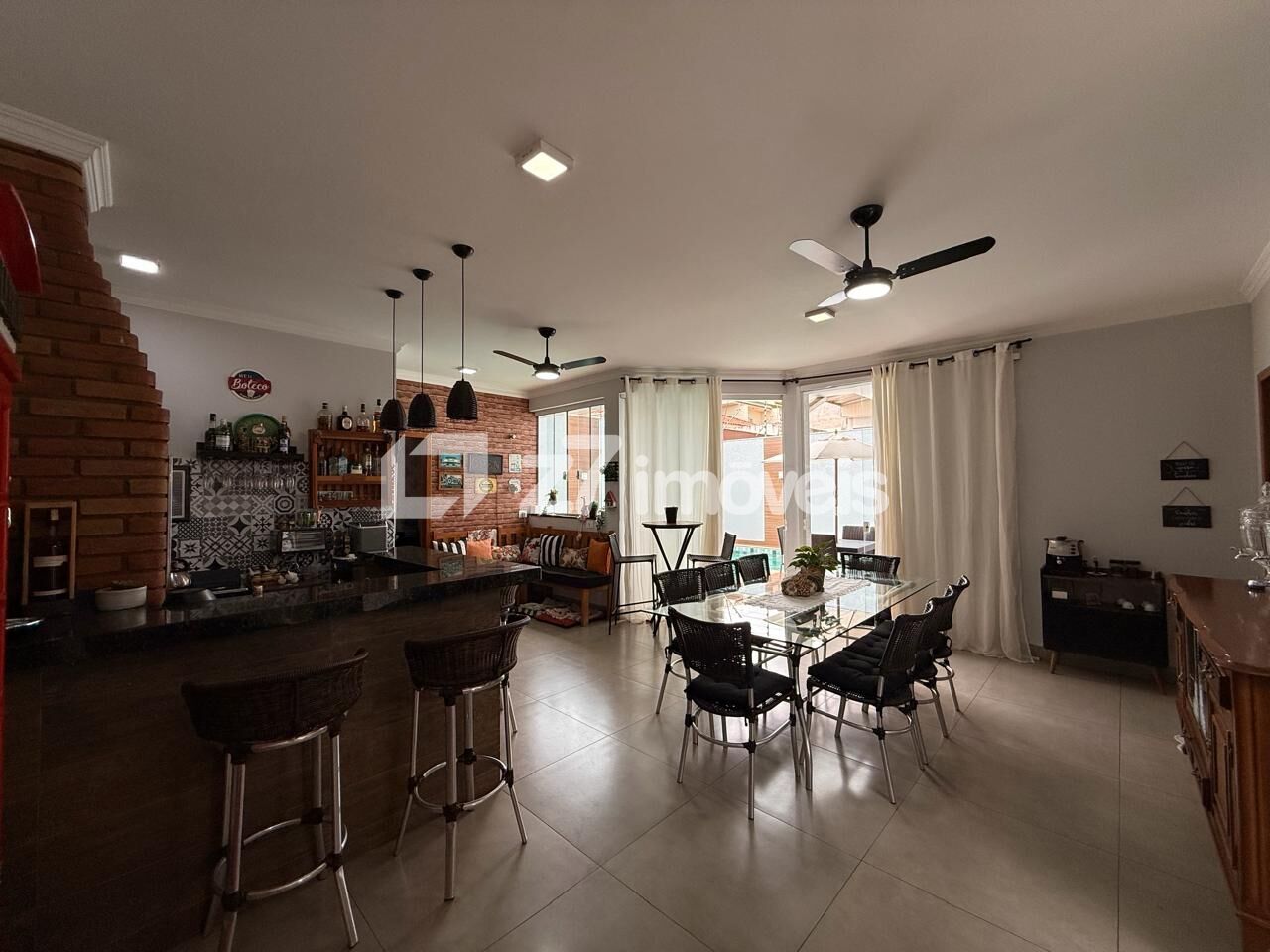 Casa, 3 quartos, 182 m² - Foto 4