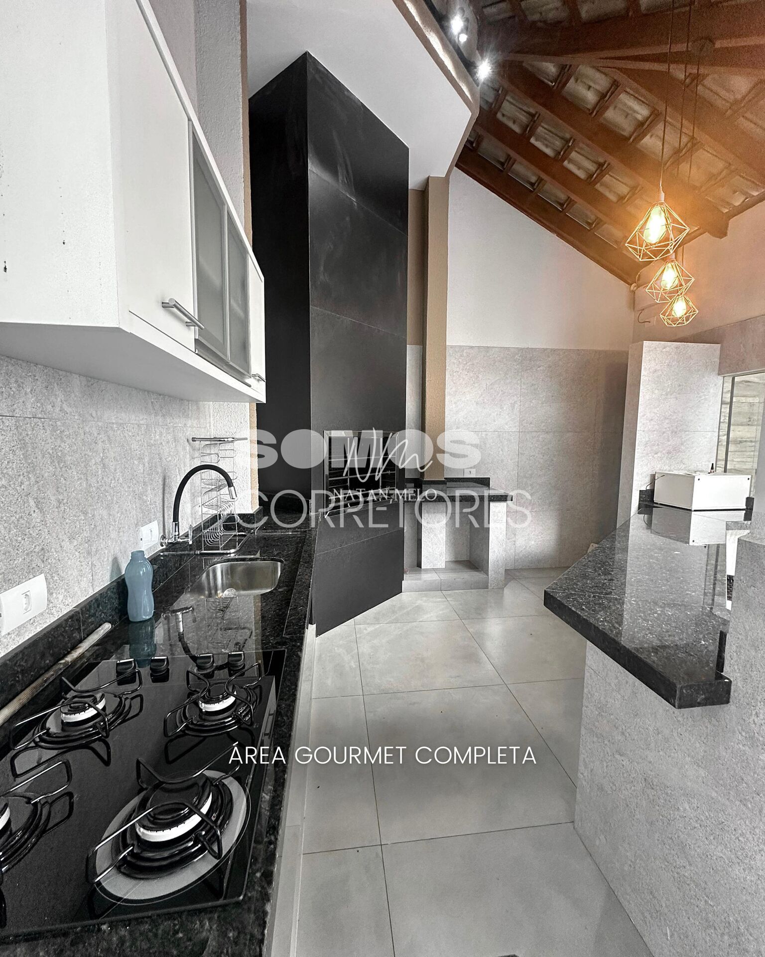 Sobrado, 3 quartos, 245 m² - Foto 2