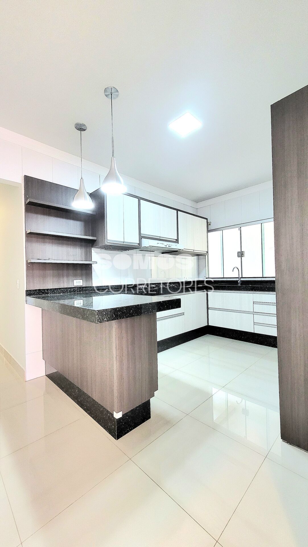 Casa, 3 quartos, 104 m² - Foto 1