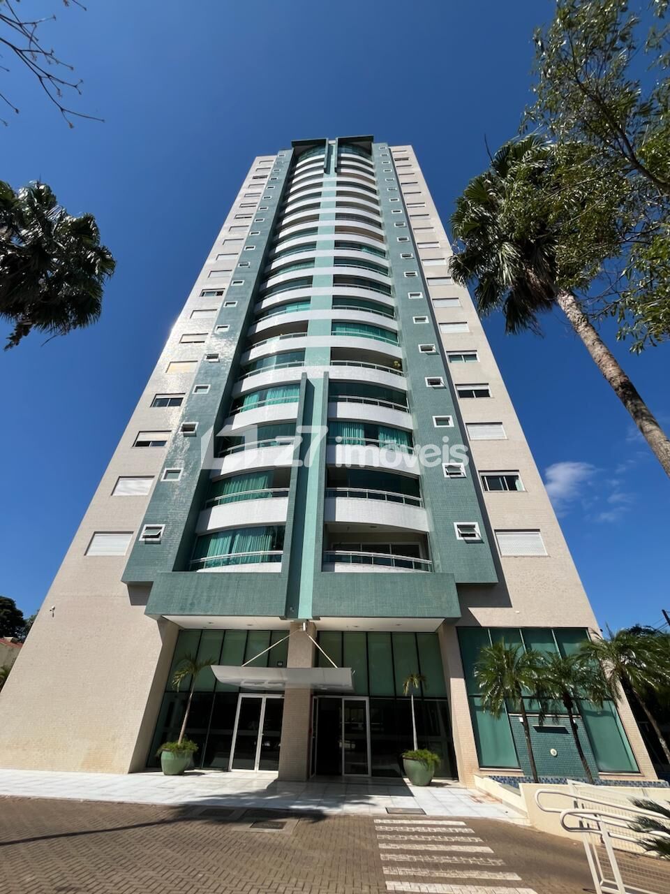 Apartamento à venda com 3 quartos, 114m² - Foto 3