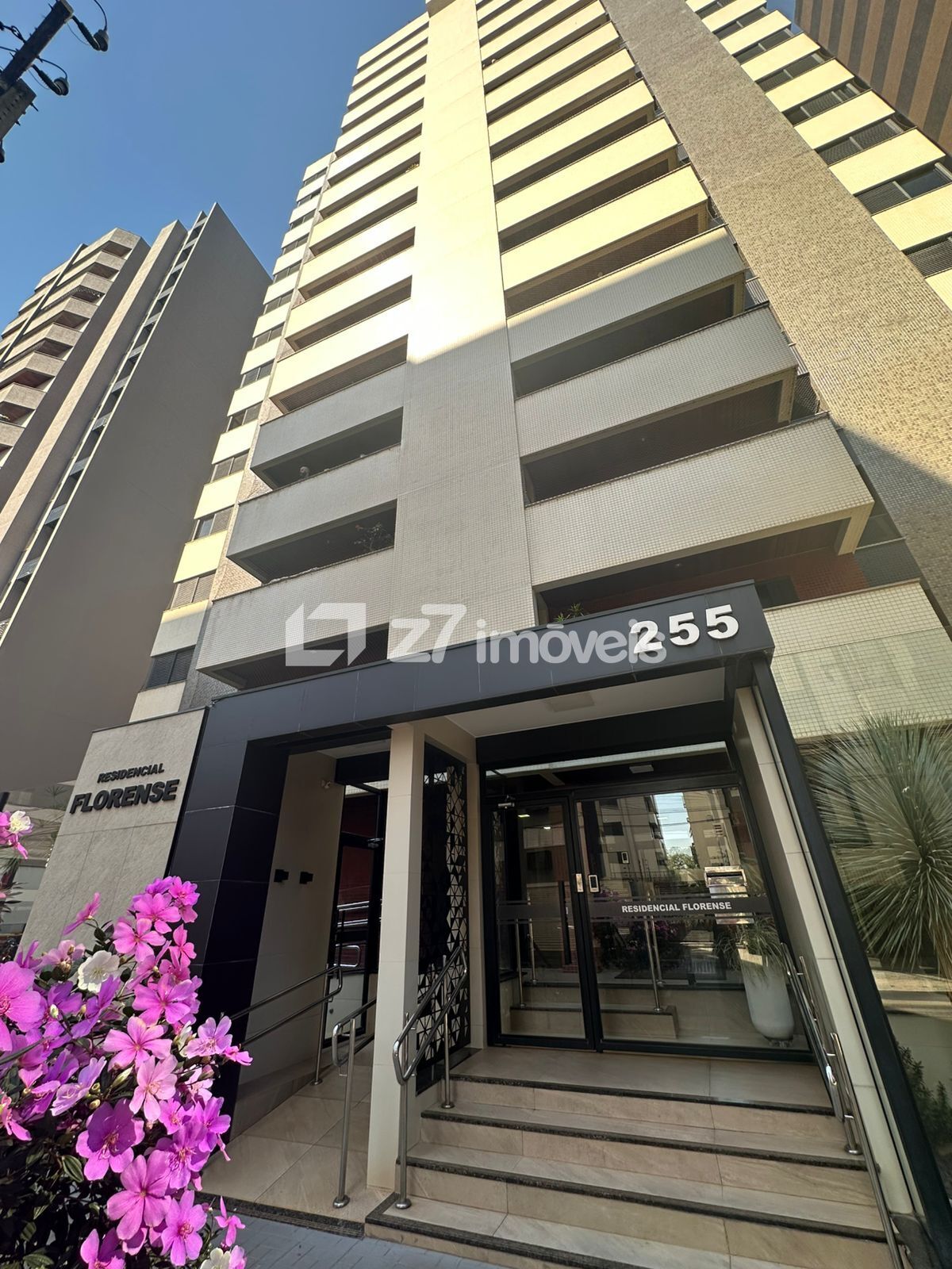 Apartamento à venda com 4 quartos, 130m² - Foto 1