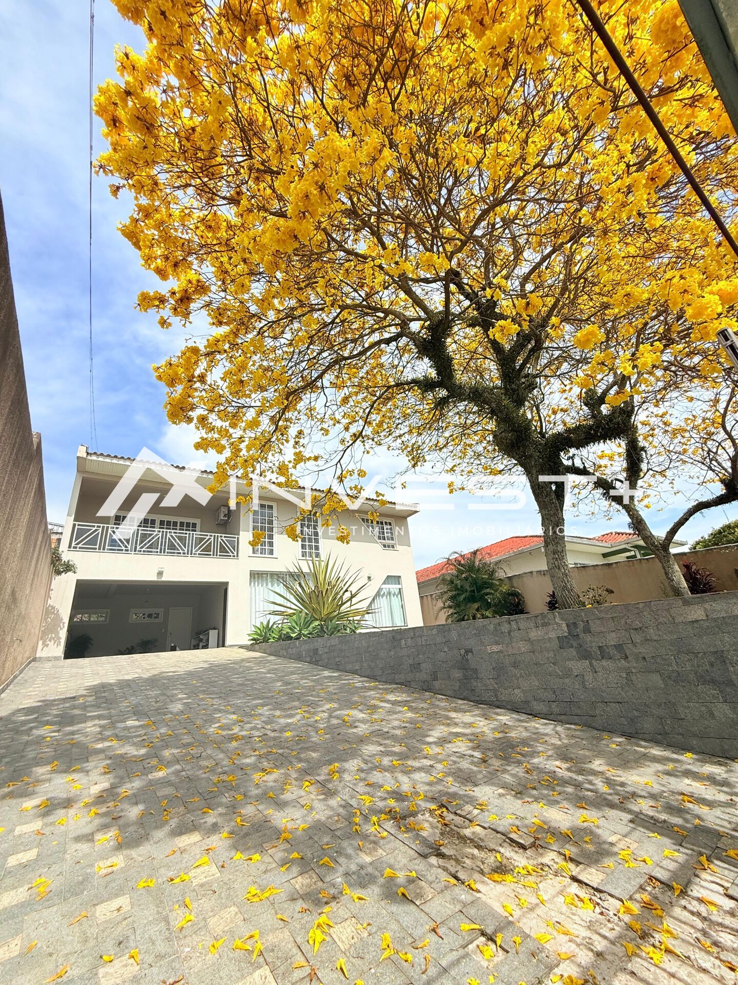 Casa, 4 quartos, 210 m² - Foto 1