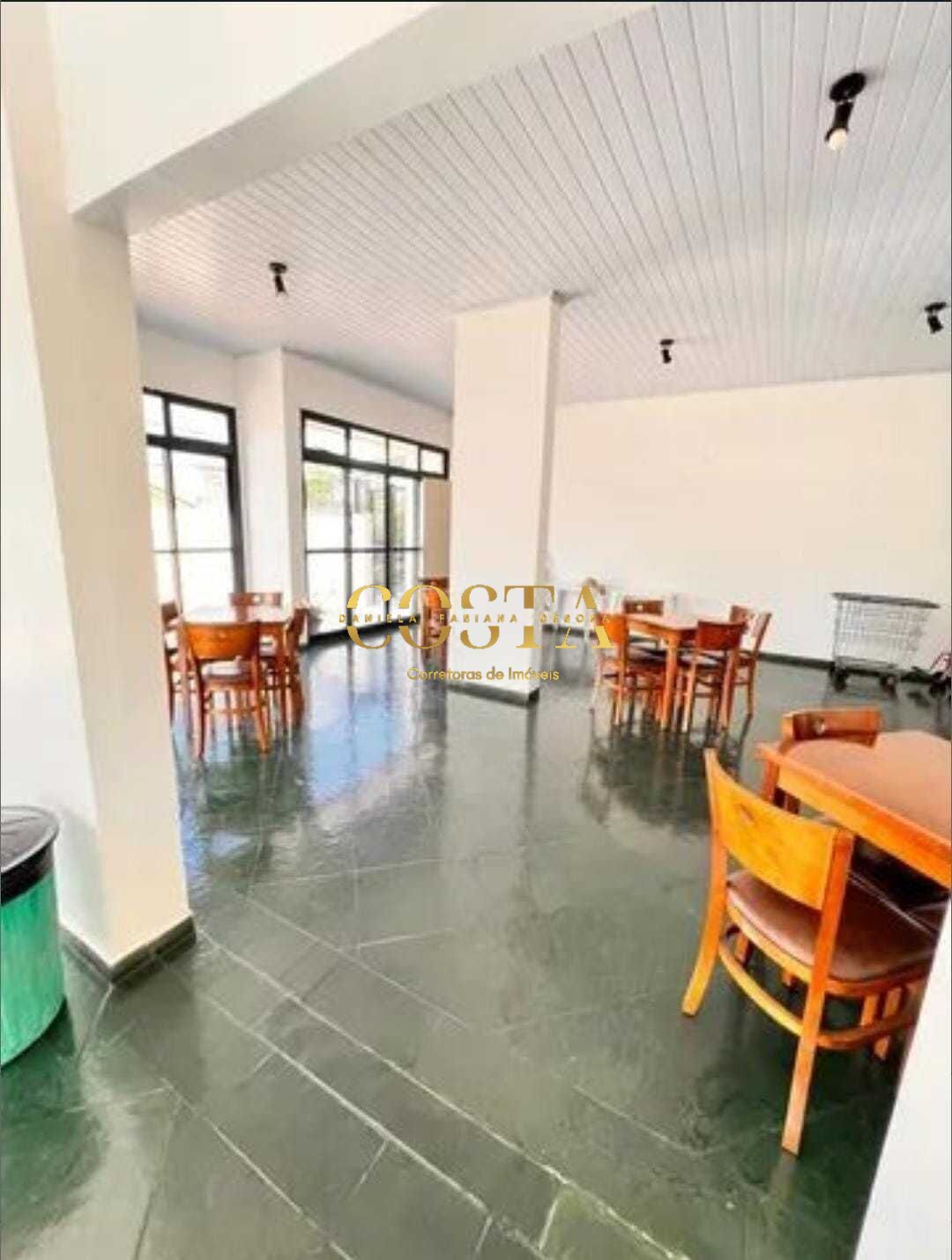 Apartamento à venda com 2 quartos, 70m² - Foto 24