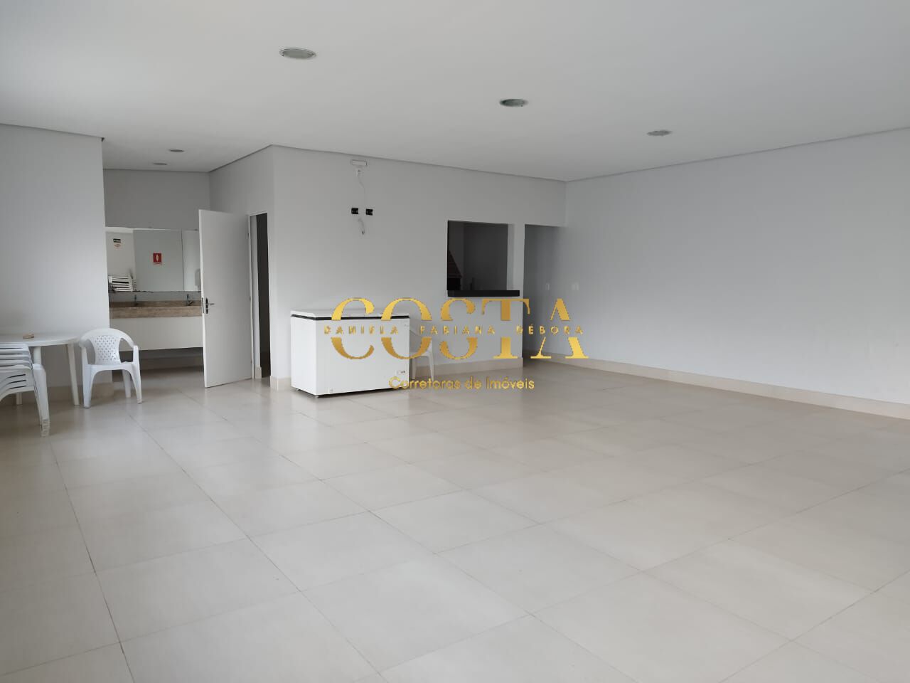 Apartamento à venda com 2 quartos, 57m² - Foto 25