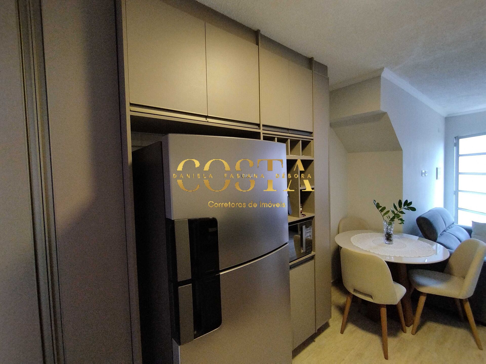 Apartamento à venda com 2 quartos, 75m² - Foto 22