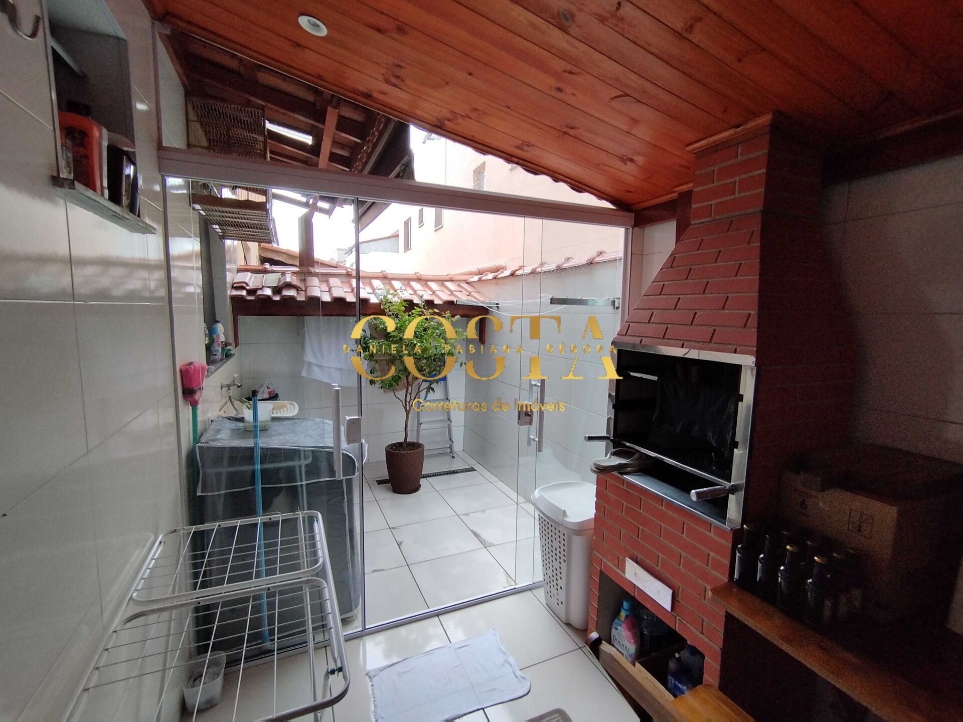 Apartamento à venda com 2 quartos, 75m² - Foto 27
