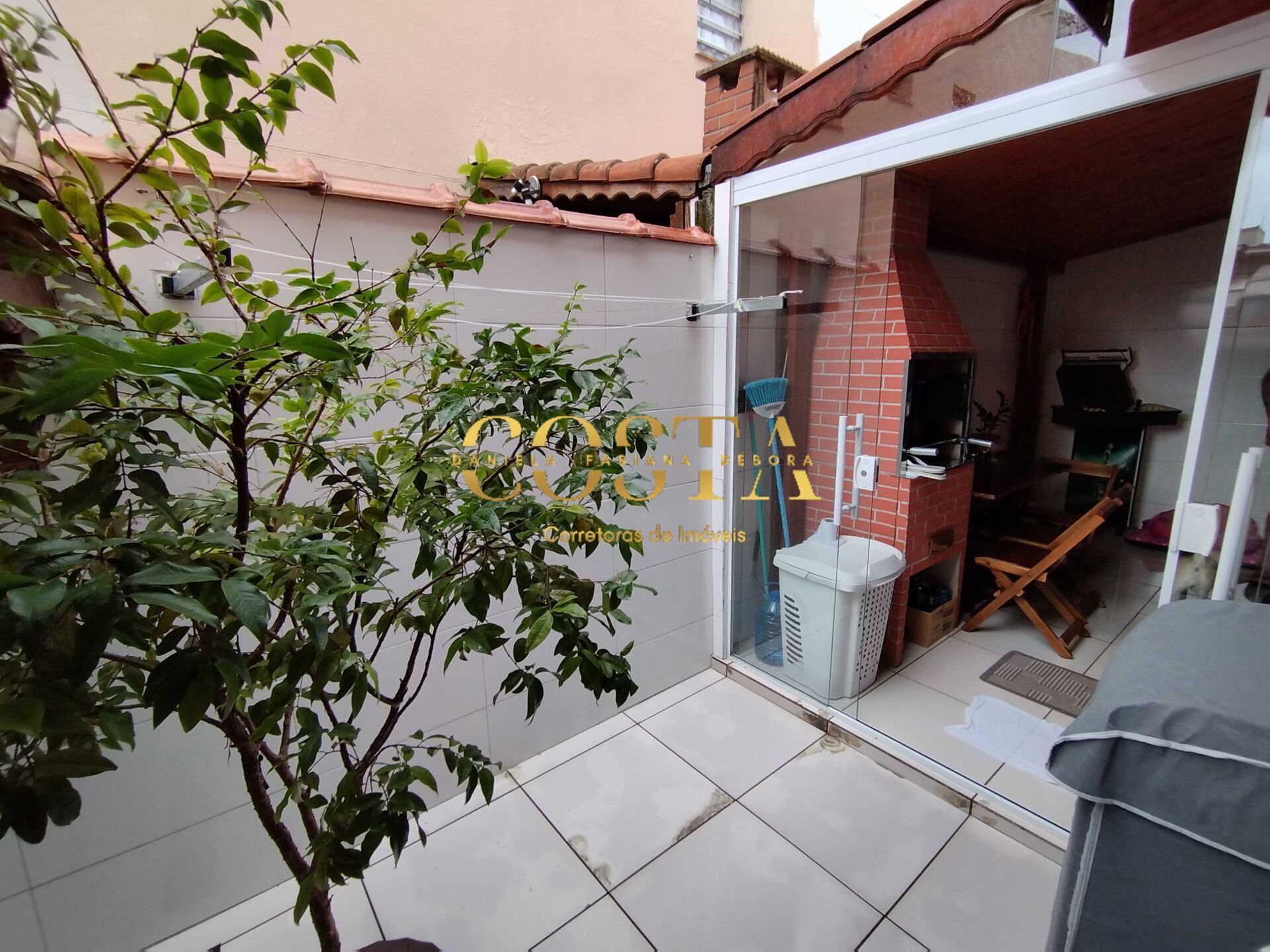 Apartamento à venda com 2 quartos, 75m² - Foto 31