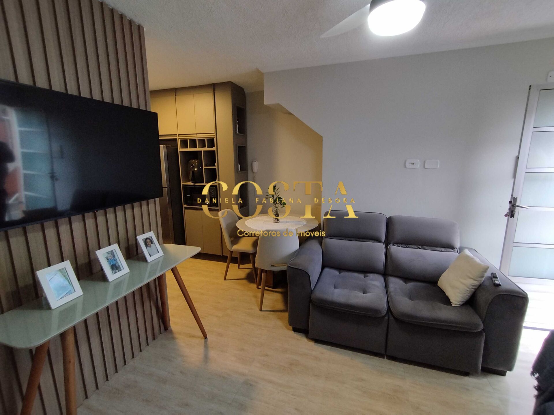 Apartamento à venda com 2 quartos, 75m² - Foto 4