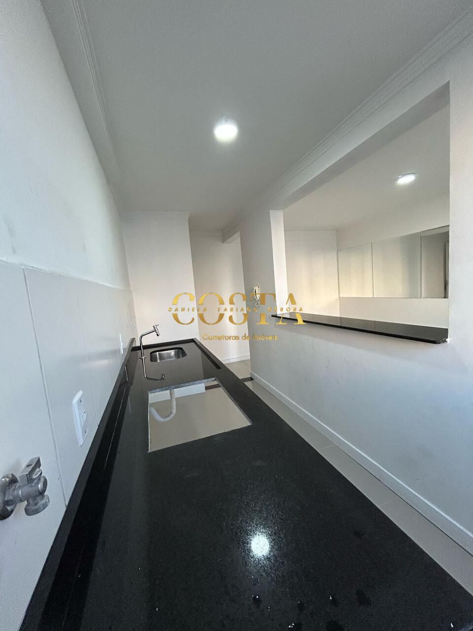 Apartamento à venda com 2 quartos, 52m² - Foto 1