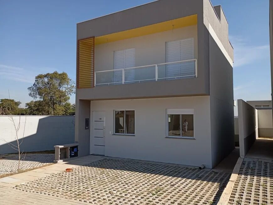 Casa de Condomínio à venda com 4 quartos, 118m² - Foto 2