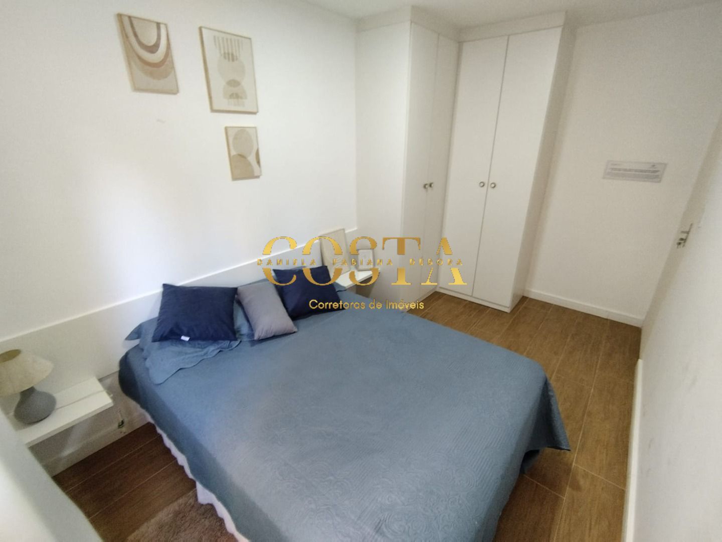 Apartamento à venda com 3 quartos, 50m² - Foto 1