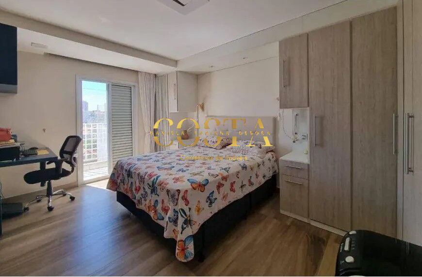 Sobrado à venda com 3 quartos, 189m² - Foto 1