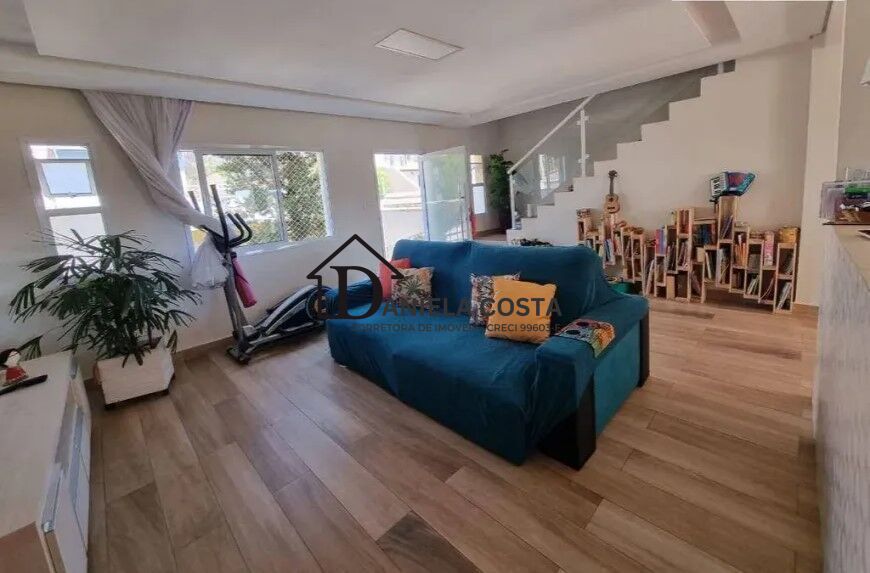 Sobrado à venda com 3 quartos, 189m² - Foto 1