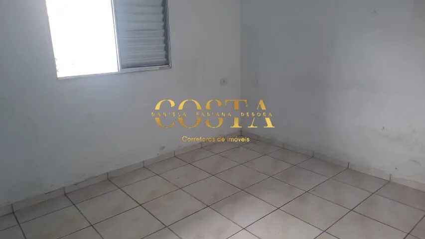 Casa à venda com 2 quartos, 65m² - Foto 12