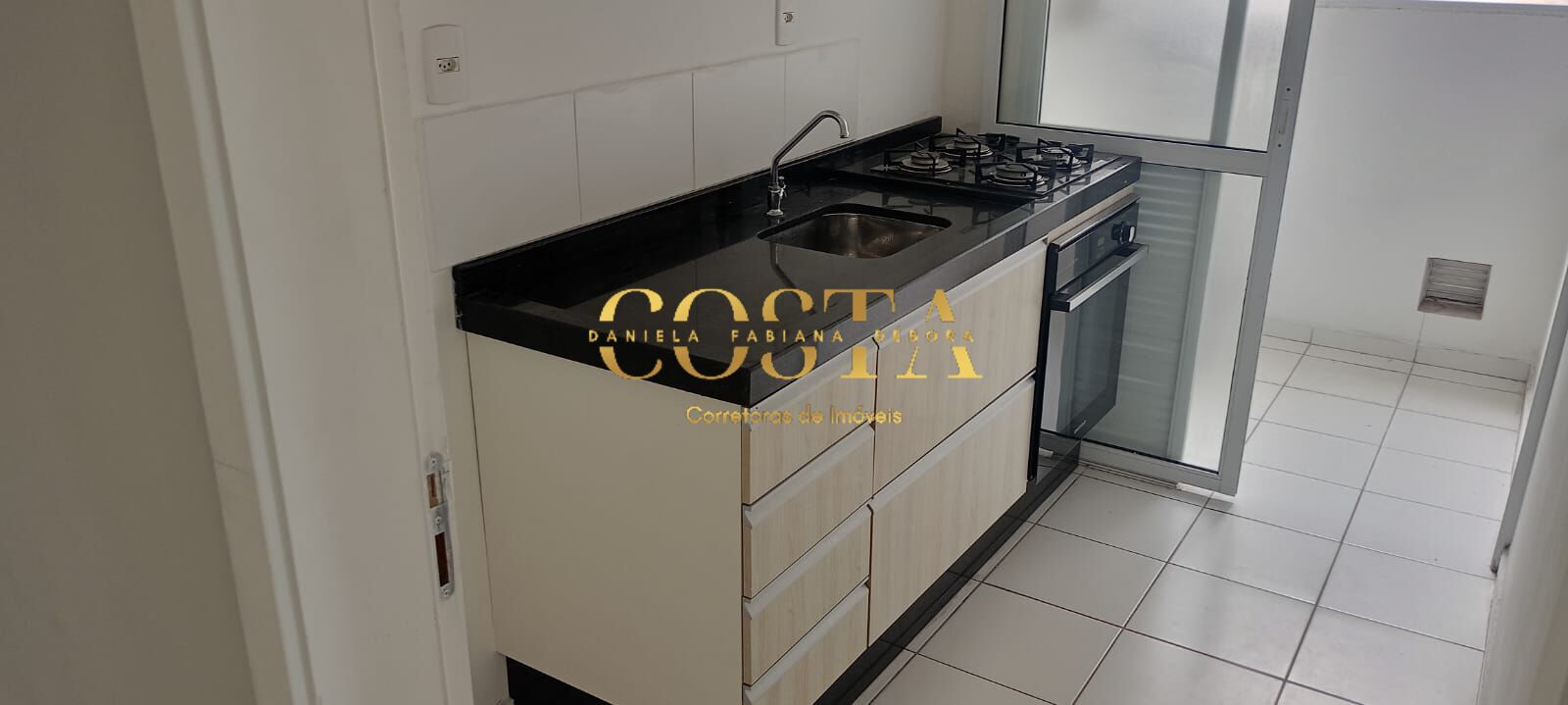 Apartamento à venda com 3 quartos, 66m² - Foto 2