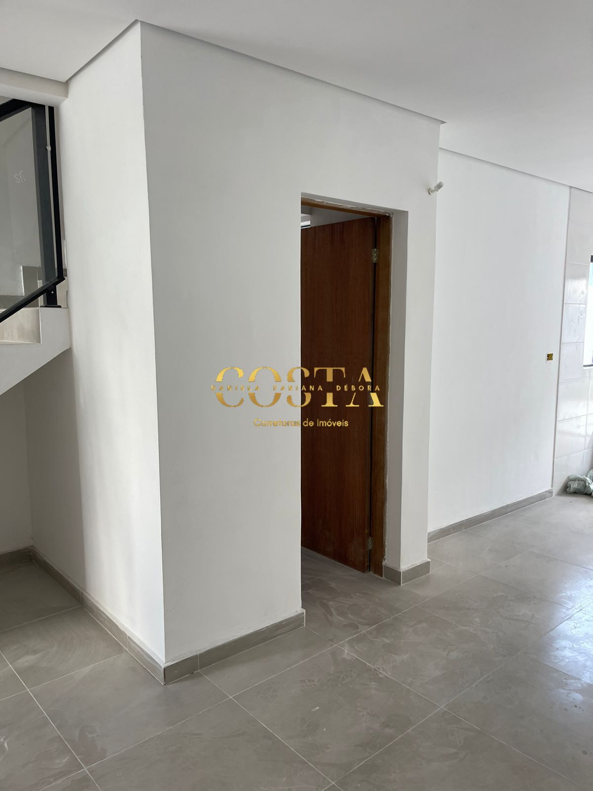 Casa à venda com 2 quartos, 92m² - Foto 9