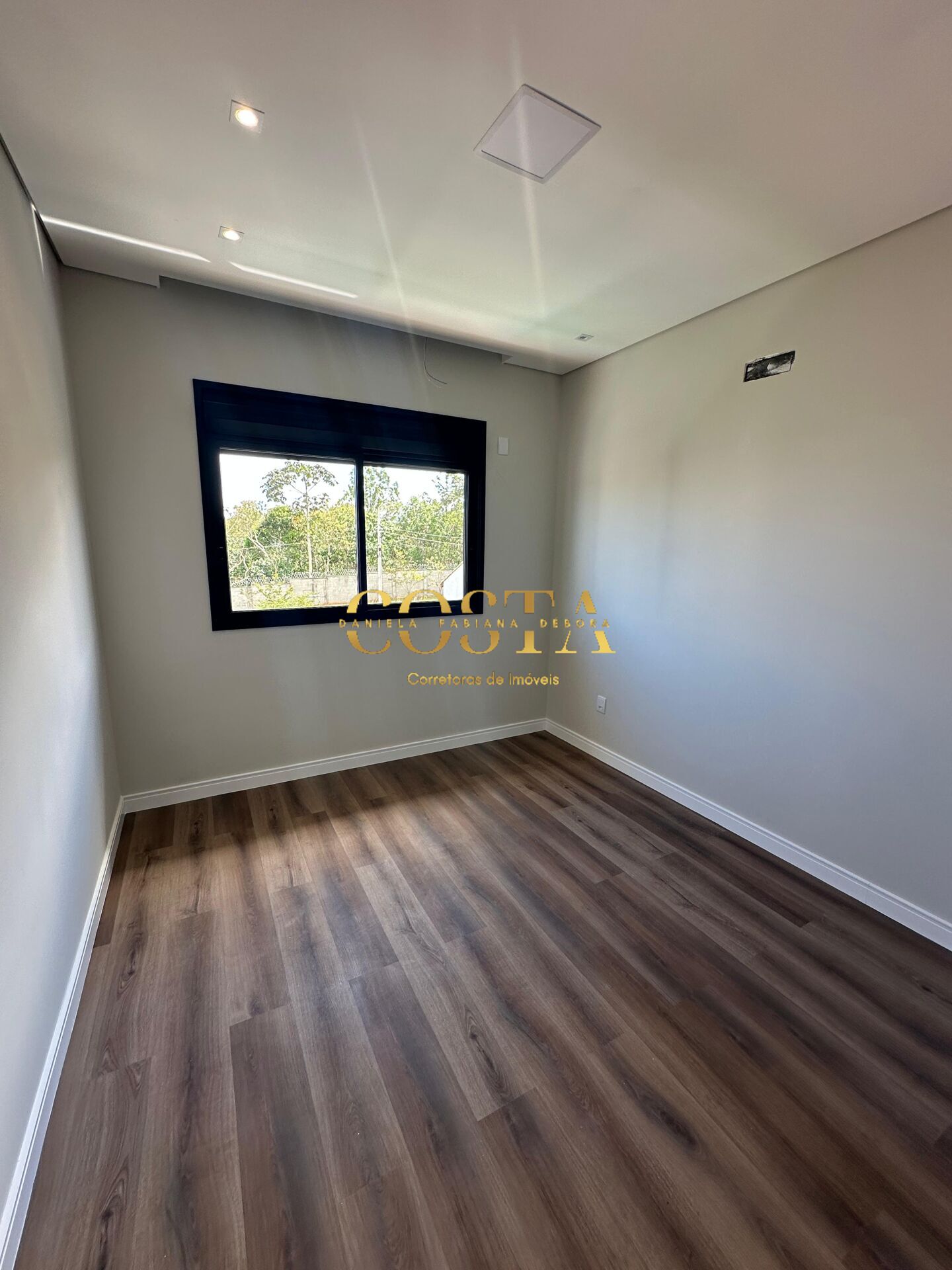 Casa à venda com 3 quartos, 191m² - Foto 25