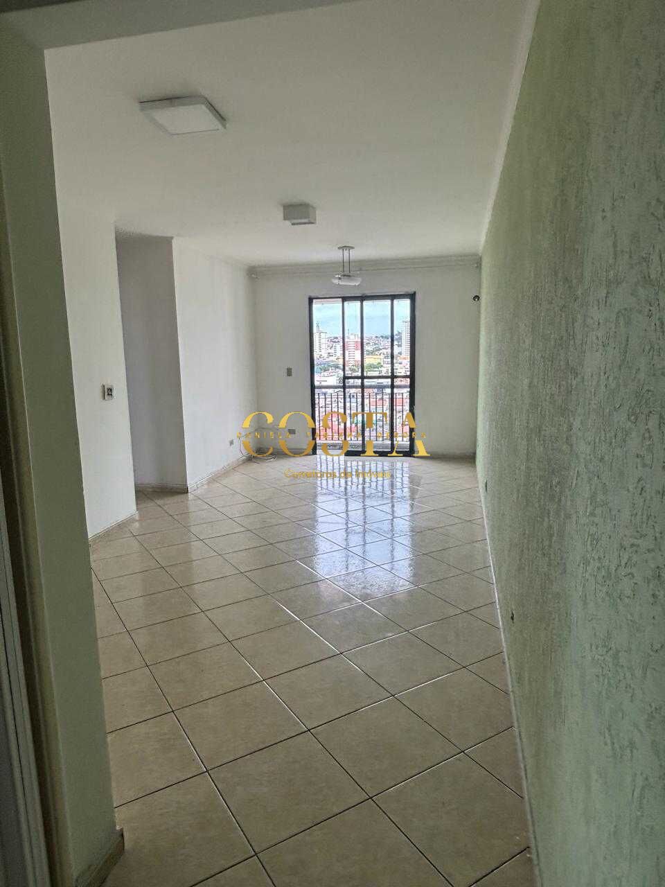 Apartamento à venda com 2 quartos, 70m² - Foto 2