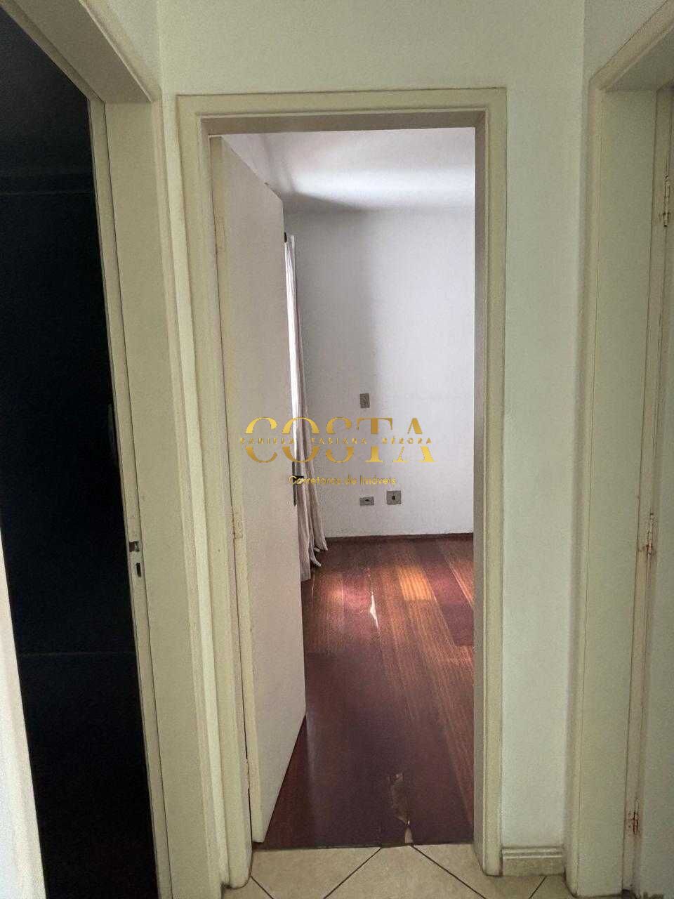 Apartamento à venda com 2 quartos, 70m² - Foto 13