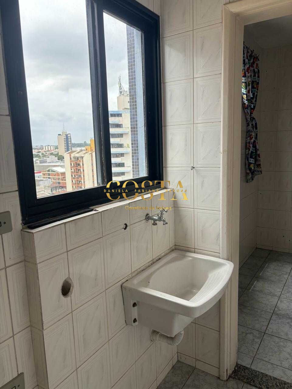 Apartamento à venda com 2 quartos, 70m² - Foto 11