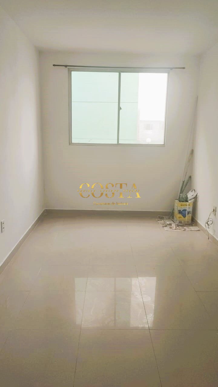 Apartamento à venda com 2 quartos, 47m² - Foto 3