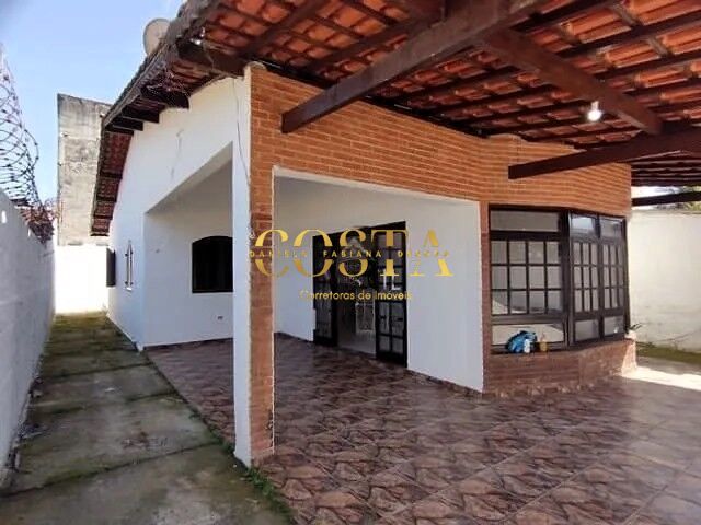 Casa à venda com 3 quartos, 150m² - Foto 2