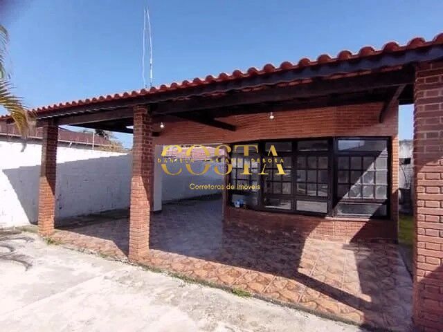 Casa à venda com 3 quartos, 150m² - Foto 1