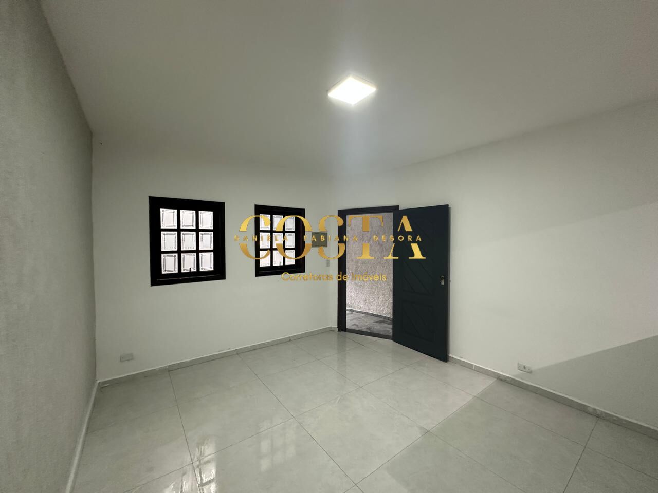 Casa à venda com 3 quartos, 128m² - Foto 3