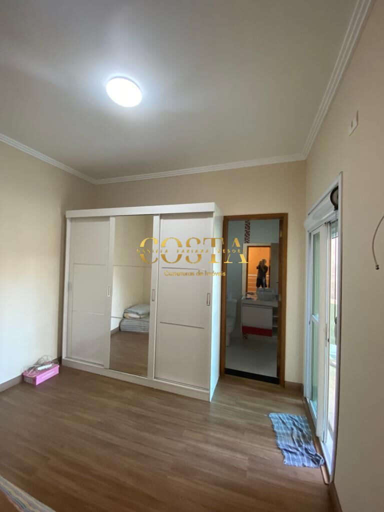 Sobrado à venda com 3 quartos, 180m² - Foto 18