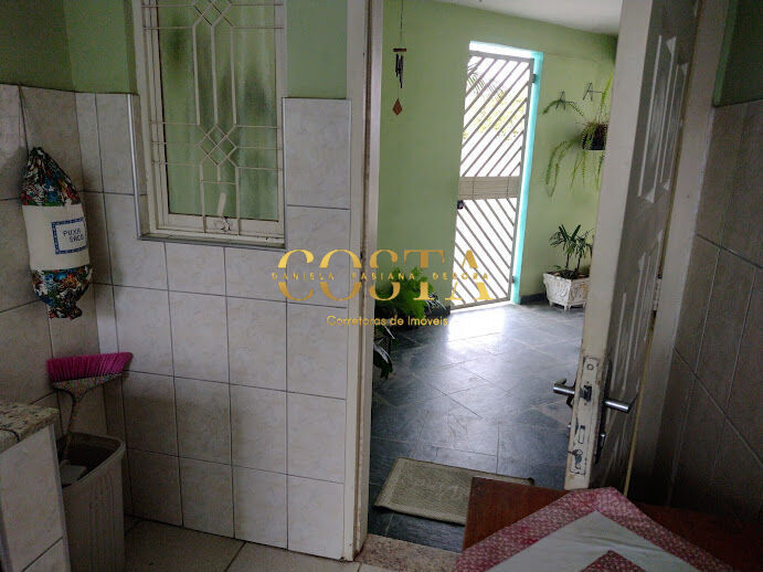 Casa à venda com 2 quartos, 118m² - Foto 29