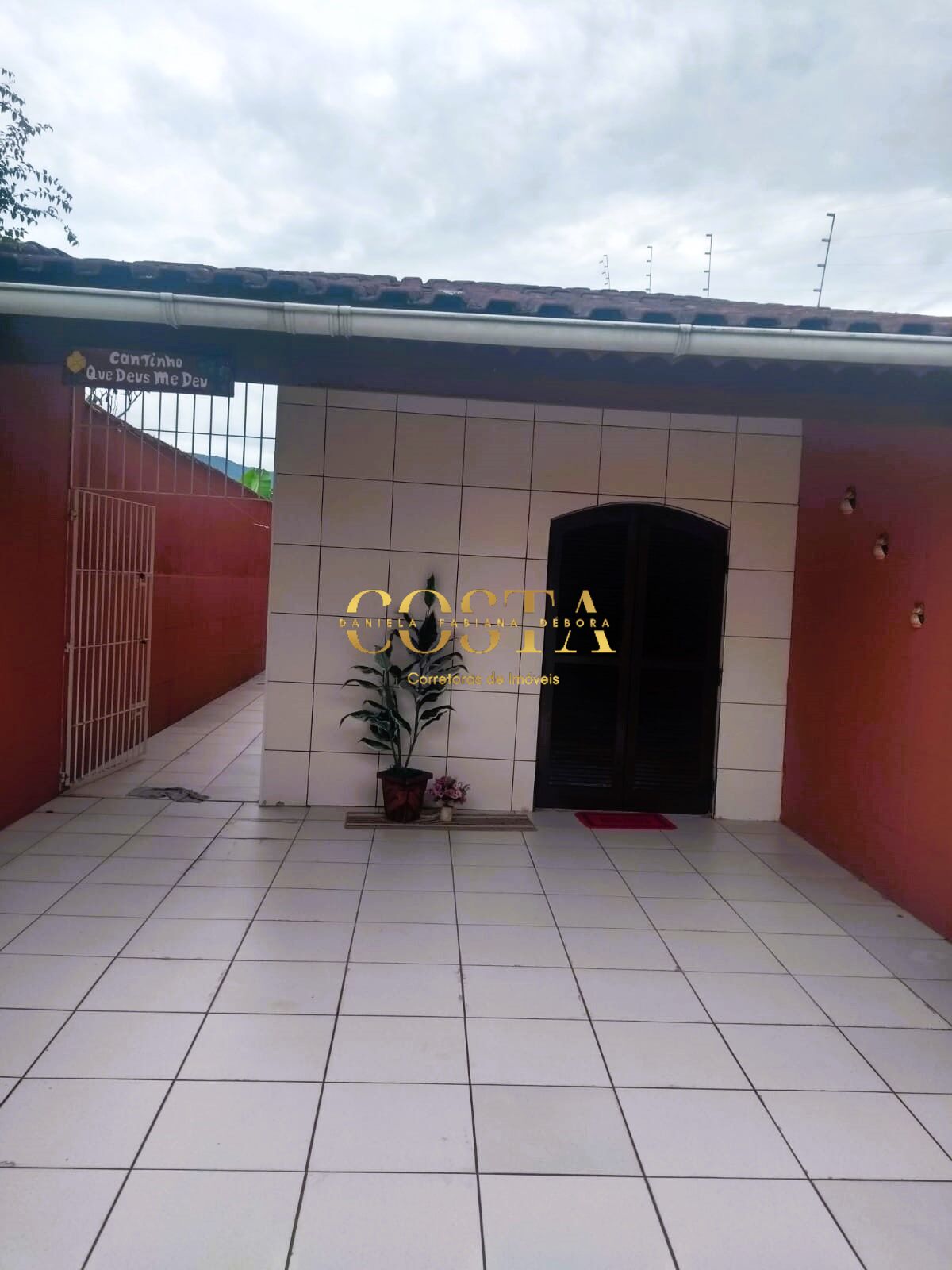 Casa à venda com 2 quartos, 94m² - Foto 2