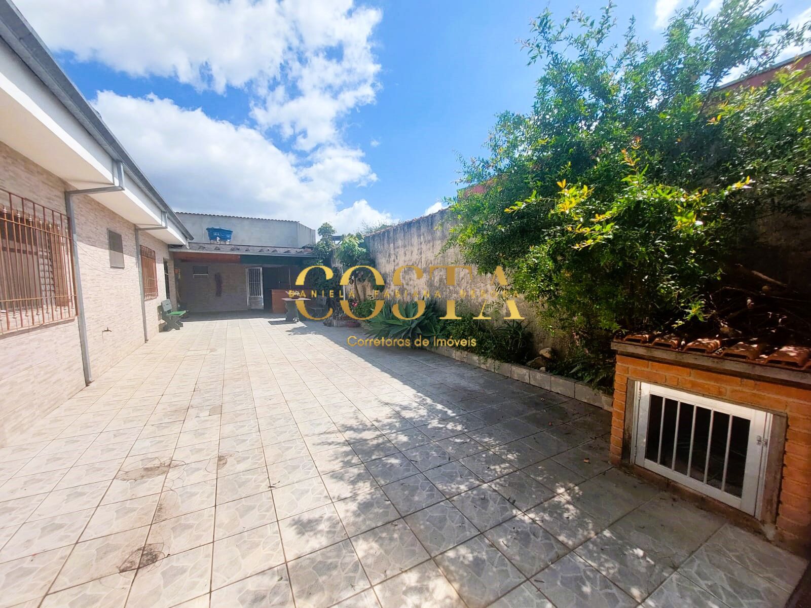 Casa à venda com 2 quartos, 180m² - Foto 3