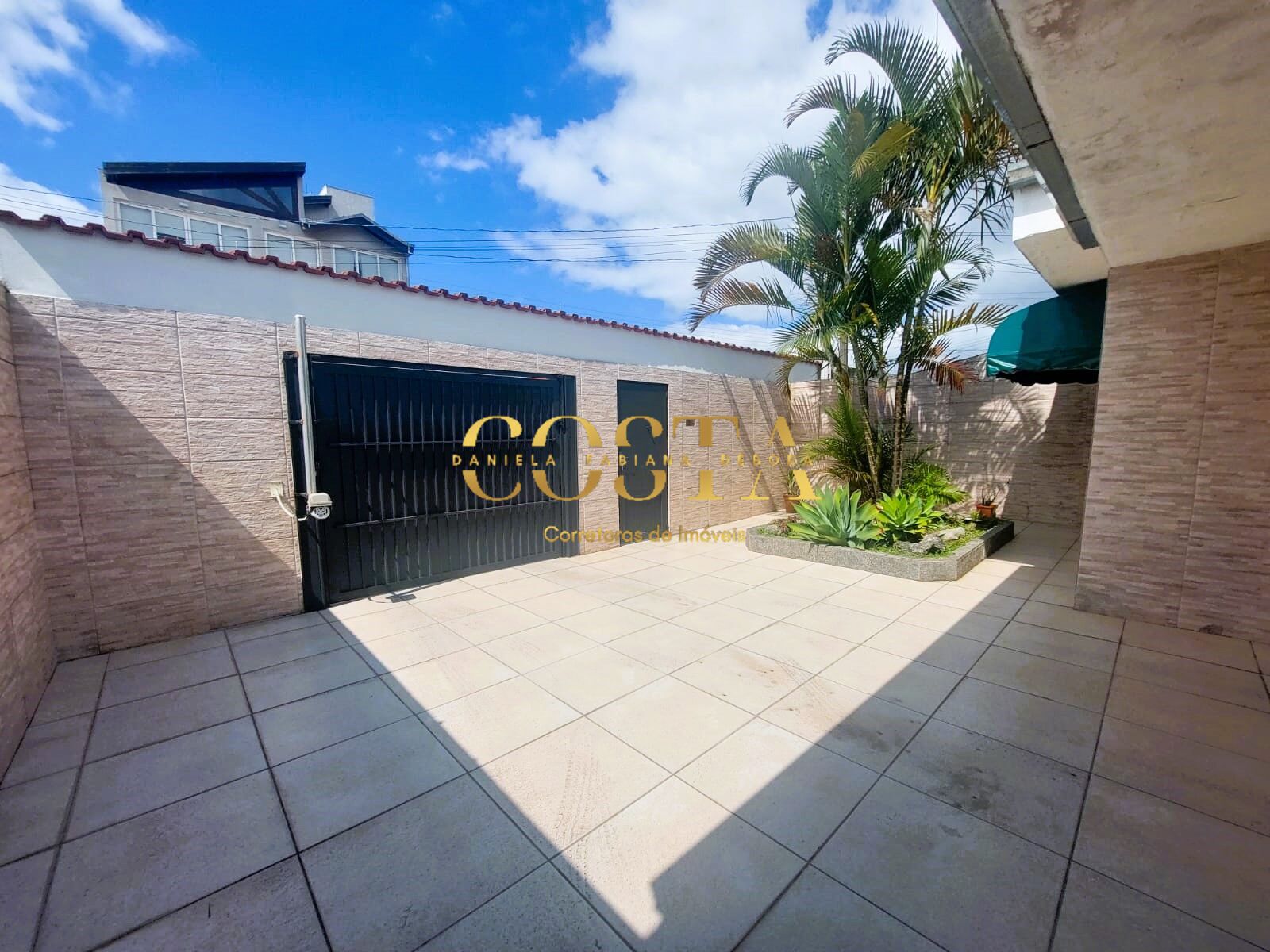 Casa à venda com 2 quartos, 180m² - Foto 11