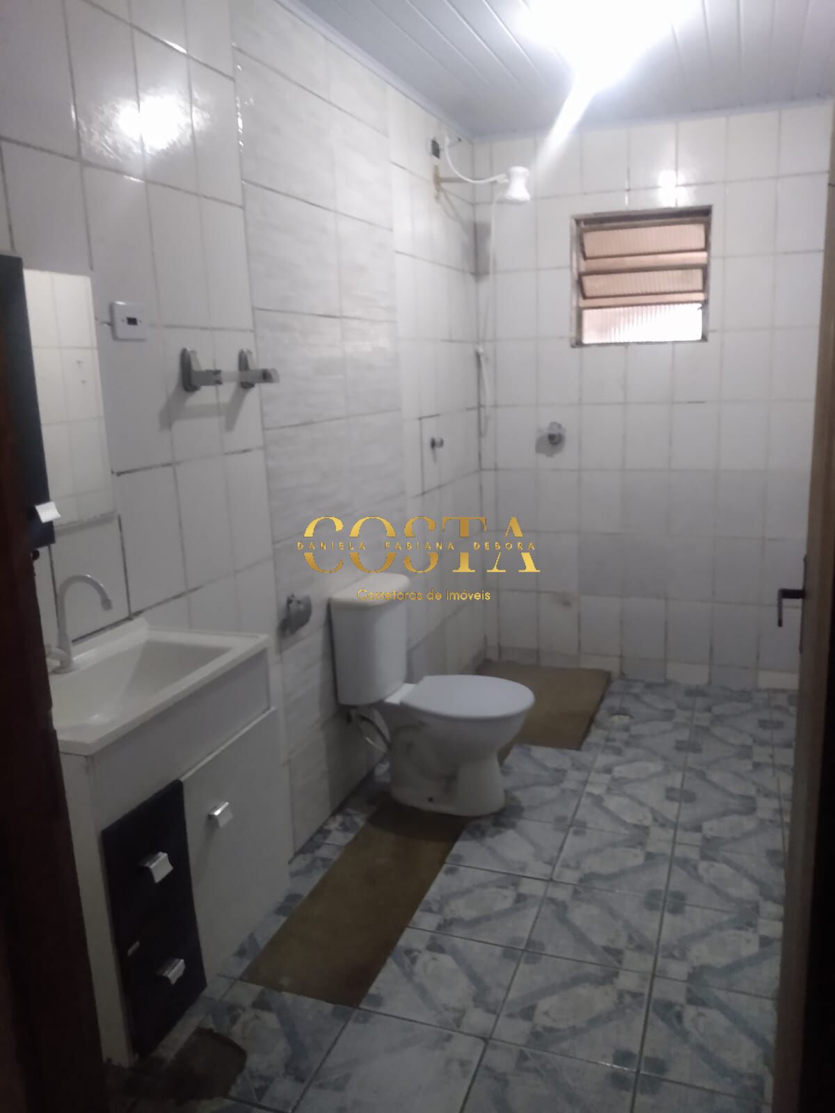 Casa à venda com 4 quartos, 138m² - Foto 11