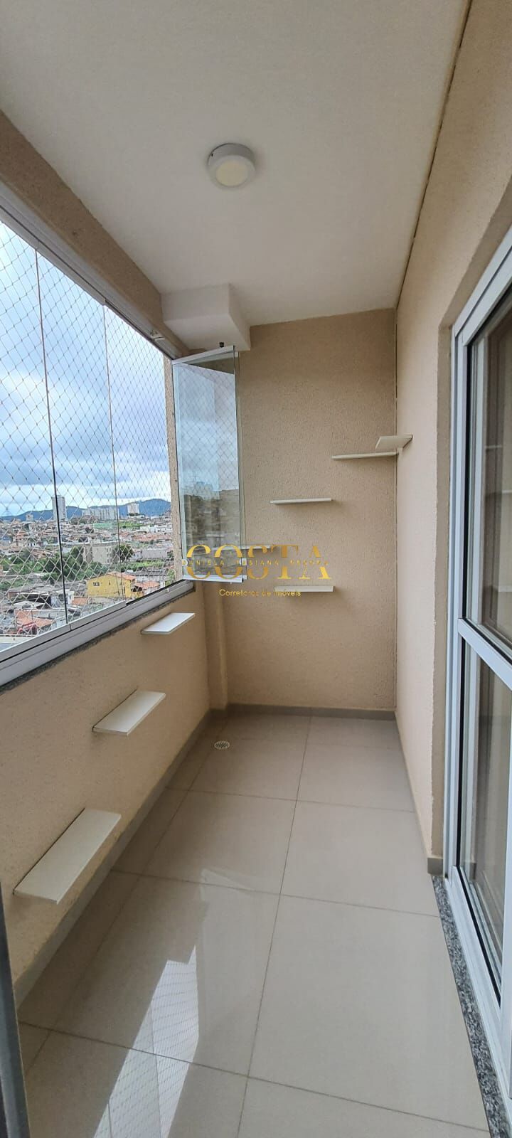 Apartamento à venda com 2 quartos, 66m² - Foto 3