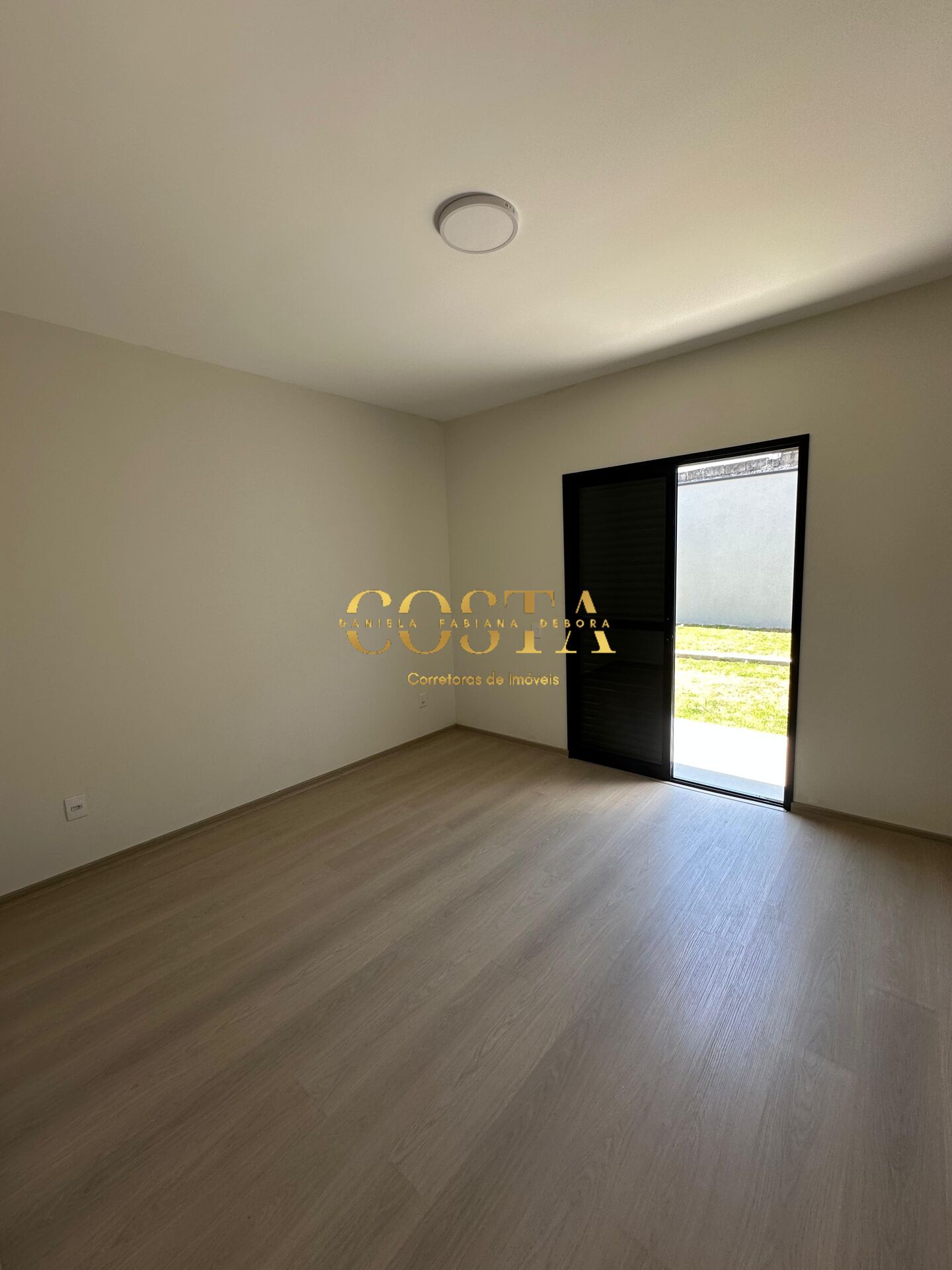 Casa à venda com 3 quartos, 91m² - Foto 13