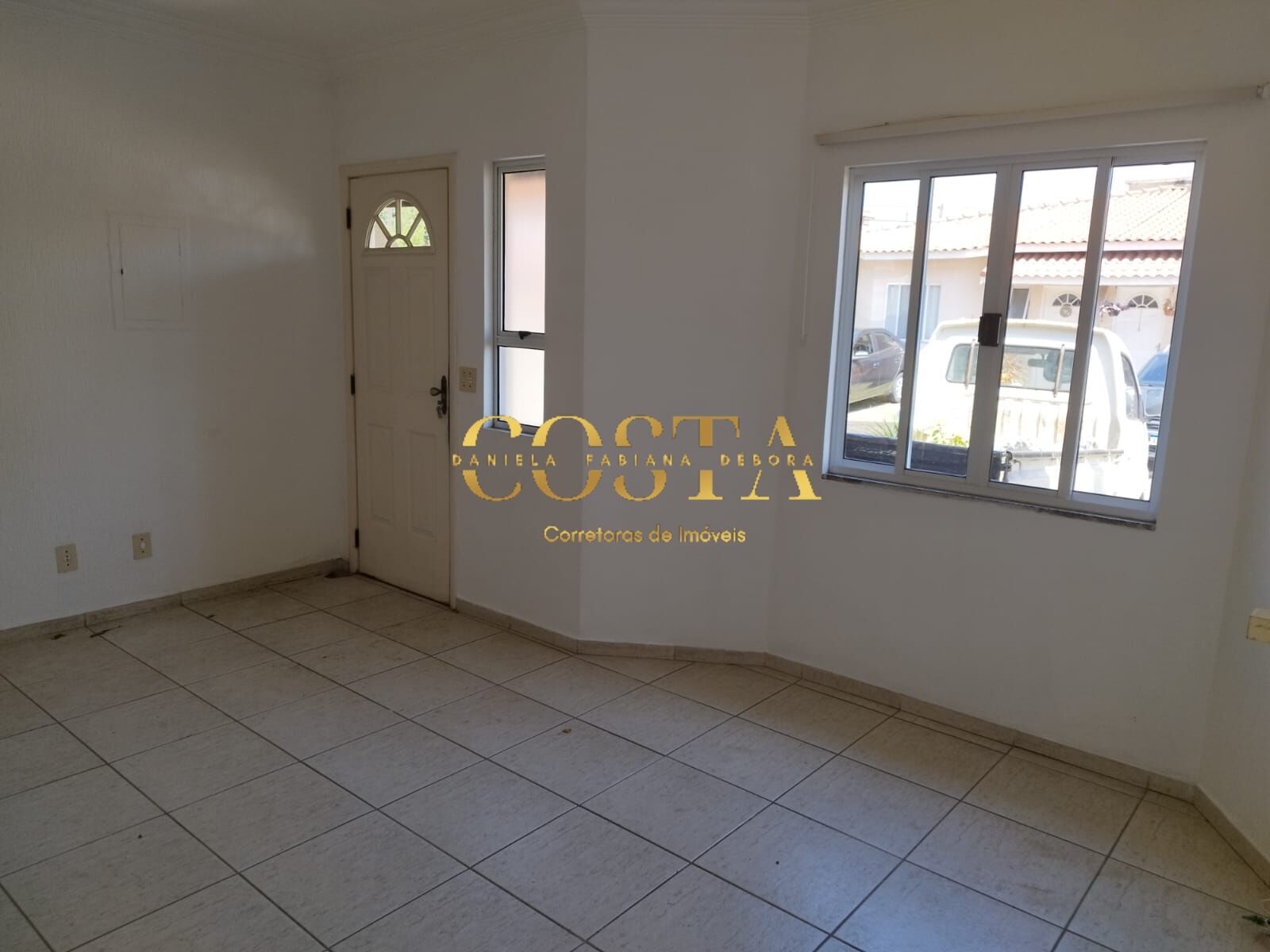 Casa à venda com 3 quartos, 80m² - Foto 5