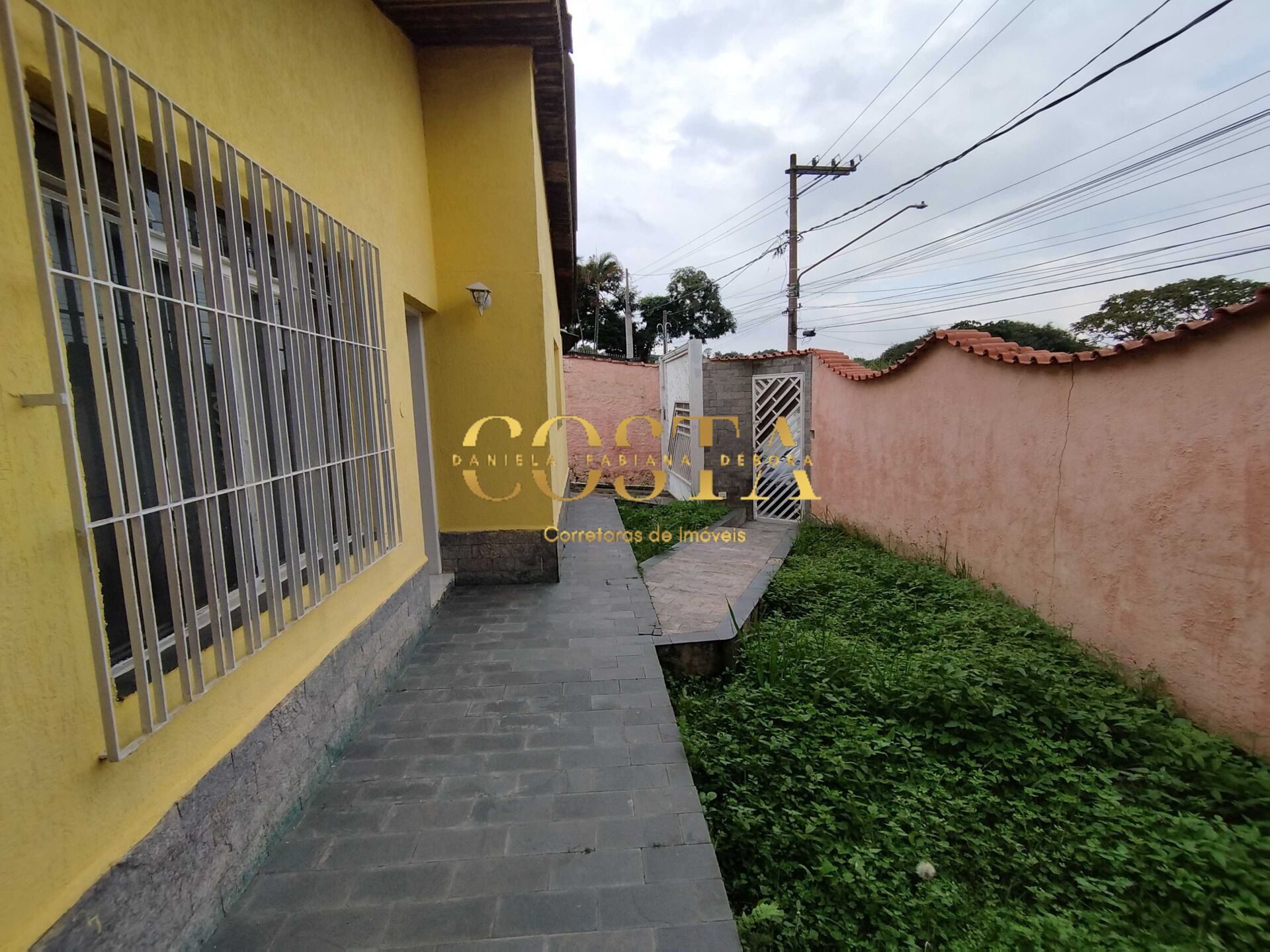 Casa à venda com 2 quartos, 138m² - Foto 4