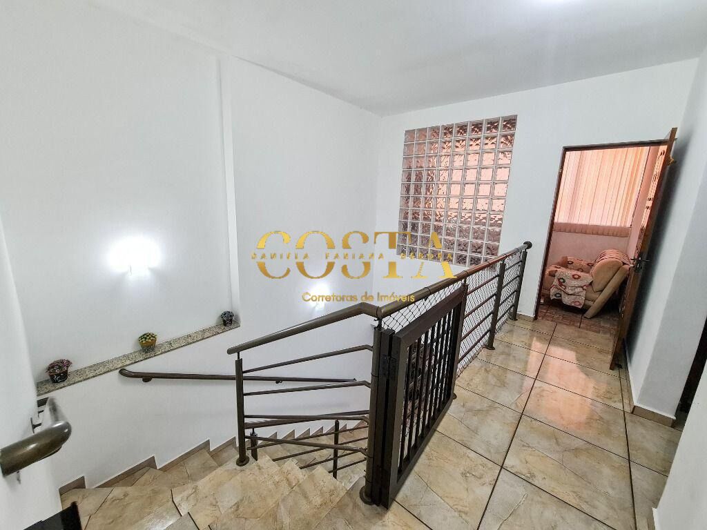 Sobrado à venda com 5 quartos, 223m² - Foto 18