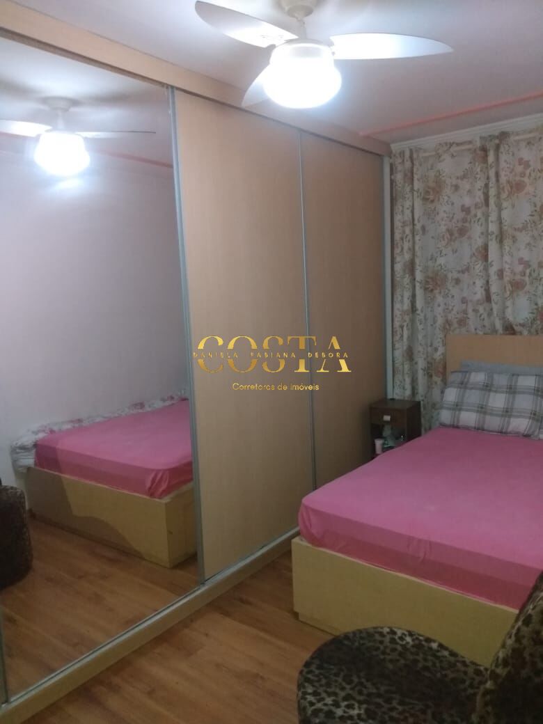 Casa à venda com 2 quartos, 59m² - Foto 14