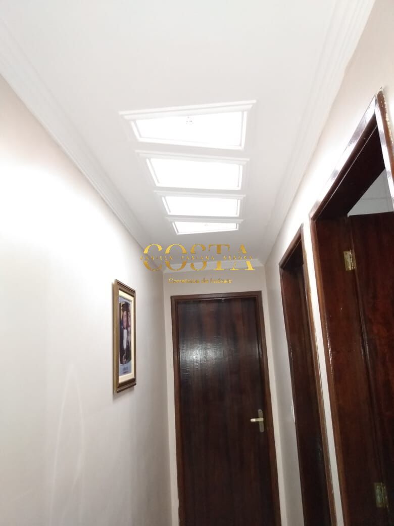 Casa à venda com 2 quartos, 59m² - Foto 7